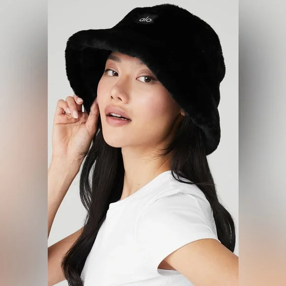 ALO Yoga Faux Fur Black Bucket Hat Alo Faux Fur Bucket Hat: Trendy Styles and Comfort | TikTok main image 2
